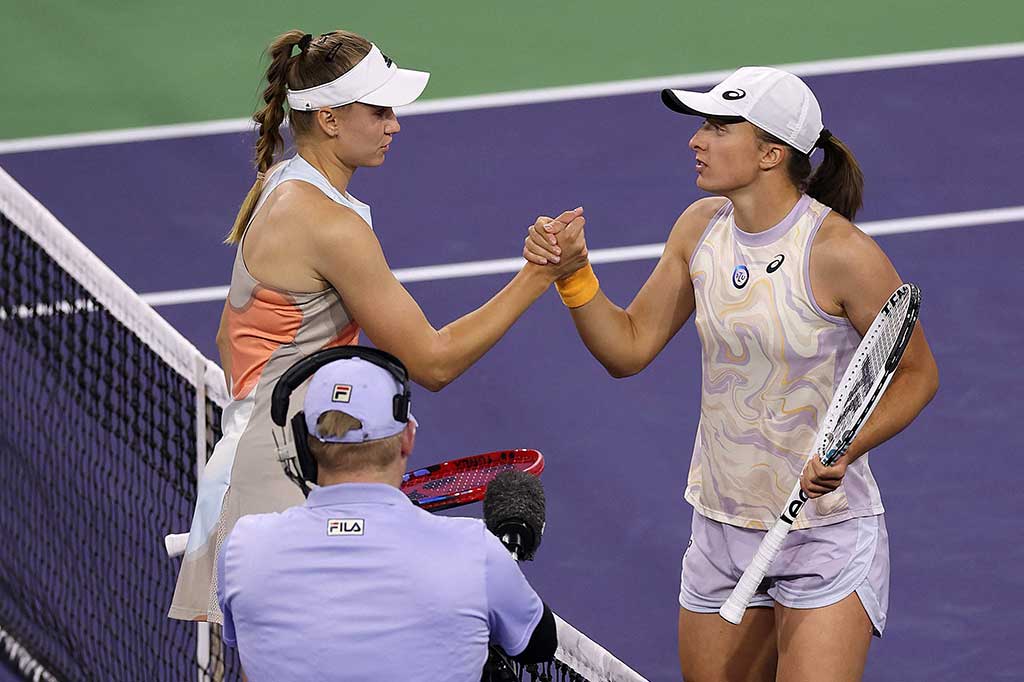 Sebelumnya, Rybakina meraih kemenangan telak 6-2, 6-2 atas Swiatek pada semifinal.
