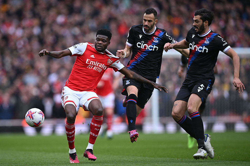 Pesta lima gol terjadi saat Arsenal menghajar Crystal Palace dengan skor 4-1 dalam matchday ke-28 Liga Inggris di Emirates Stadium pada Minggu, 19 Maret 2023 malam WIB.