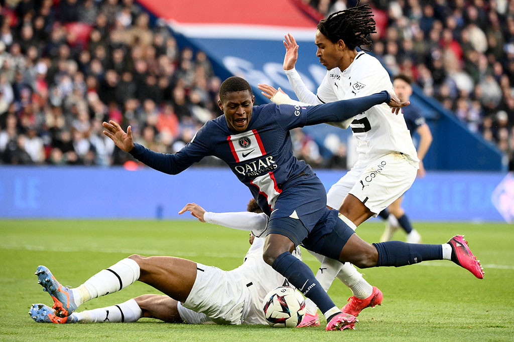 PSG tampil dominan dan terus menekan pertahanan Rennes sejak pertandingan dimulai.