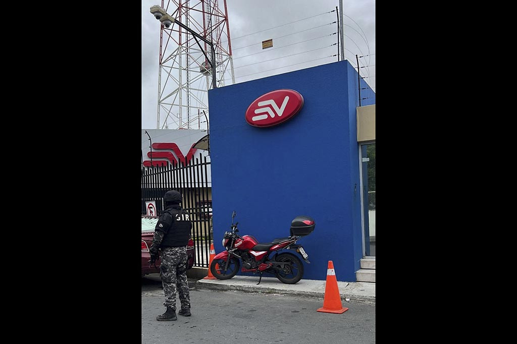 Pengawas hak asasi manusia CDH juga mengutuk serangan terhadap media dalam konteks meningkatnya ketidakamanan di Ekuador. 