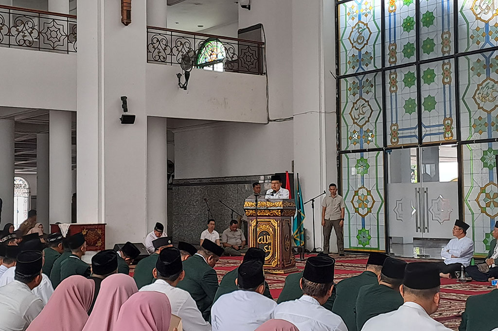 Jusuf Kalla meminta kepada seluruh pengurus masjid di Sumsel untuk tidak menjadikan mimbar masjid sebagai ajang berpolitik para politisi. 