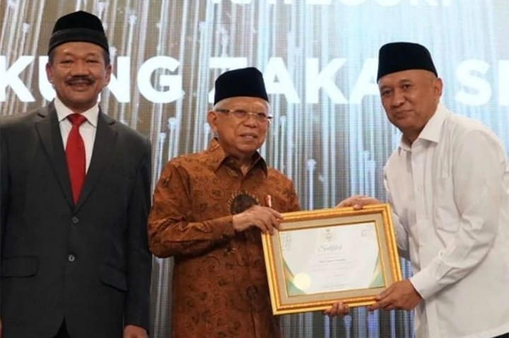 Komponen utama ekosistem zakat, kata Wapres, mencakup sumber zakat atau asal usul harta zakat itu sendiri yaitu muzakki (orang yang menunaikan zakat), amil zakat (pengelola dan penyalur zakat) dan mustahik (penerima zakat).