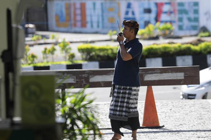 Pengamanan Hari Raya Nyepi Tahun Baru Saka 1945 untuk menjamin keamanan dan kelancaran umat Hindu dalam menjalani 