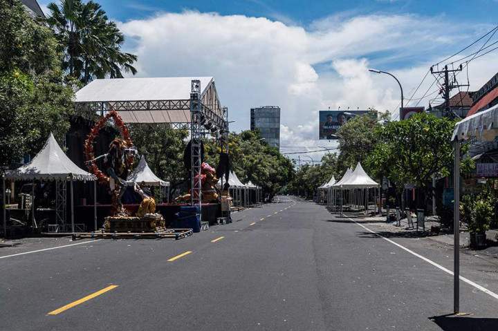 Suasana seluruh wilayah di Pulau Bali terpantau sepi dan lengang saat umat Hindu mulai menjalani Catur Brata Penyepian pada Hari Raya Nyepi Tahun Baru Saka 1945 mulai Rabu, 22 Maret 2023 pukul 06.00 Wita.