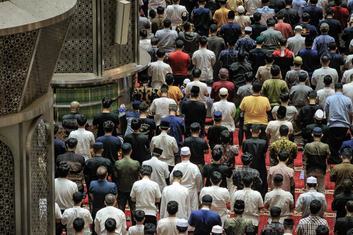Selama Ramadan 2023, Masjid Istiqlal menyediakan fasilitas wudu untuk laki-laki dan perempuan, karpet ibadah, ambulans, dan ruang kesehatan. Fasilitas diberikan ke jemaah yang ingin ibadah, khususnya salat fardu.