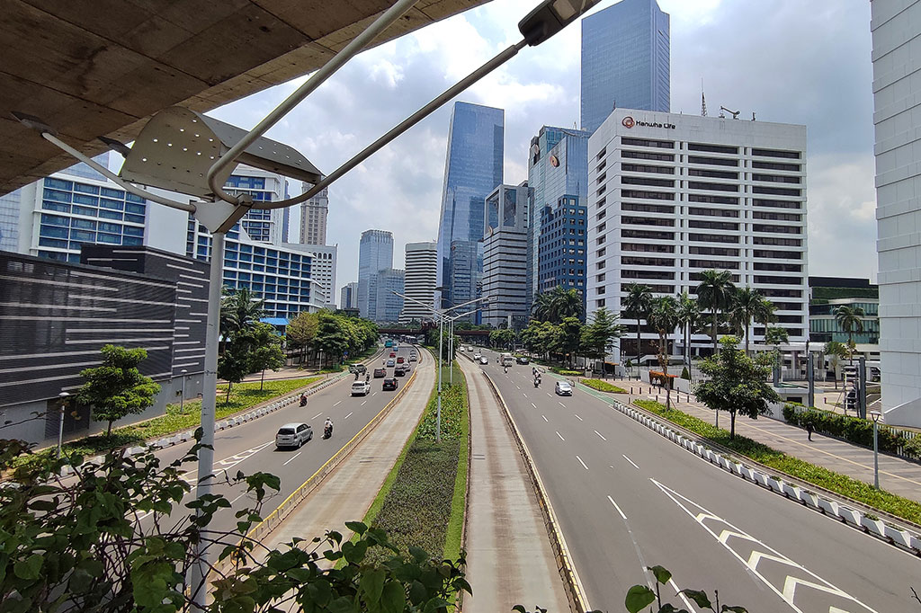 Hari ini, Kamis, 23 Maret 2023, adalah hari pertama ibadah puasa Ramadhan 1444 Hijriah dan cuti bersama. Aktivitas warga maupun pekerja di wilayah Jakarta terpantau sepi. Jalanan di Ibu Kota terlihat lengang.