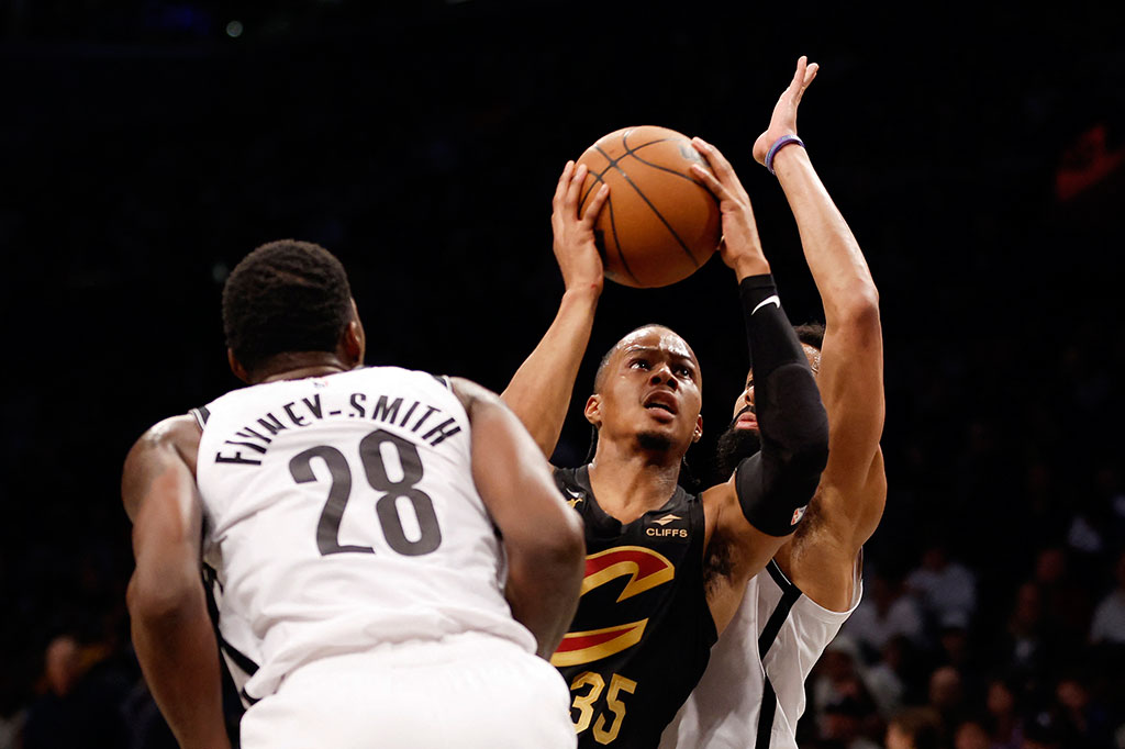 Okoro sendiri mencatatkan 11 poin, 1 assist, dan 1 rebound pada pertandingan melawan Nets.