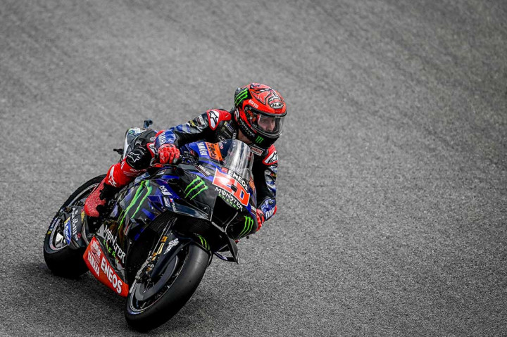 Sementara itu, posisi sembilan hingga 12 diisi oleh Luca Marini (Mooney VR46), Johann Zarco (Prima Pramac), Fabio Quartararo (Monster Energy Yamaha), dan Aleix ESPARGARO (Aprilia Racing).