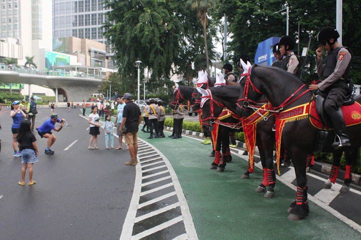Panit Patroli Car Free Day, Direktorat Samapta Polda Metro Jaya, Ipda Kadek Ayu Widya mengatakan bahwa sepinya pengunjung di area CFD hari ini karena sebagian masyarakat mengira CFD ditiadakan selama Ramadan.