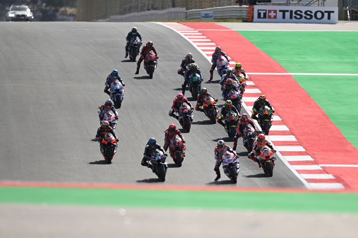 Persaingan untuk memperebutkan posisi tiga cukup menantang bagi pembalap muda itu, karena ia berhadapan dengan para rival lainnya seperti Alex Marquez (Gressini Racing), Jack Miller (KTM Red Bull), dan Brad Binder (KTM Red Bull).