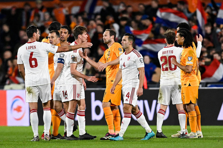 Kemenangan itu membuat Belanda menduduki peringkat ketiga Grup B Kualifikasi Piala Eropa dengan raihan tiga poin, setelah mereka dikalahkan Prancis 0-4 pada laga pertama. Sementara itu Gibraltar terpuruk di dasar klasmen karena belum meraih poin dari dua pertandingan.