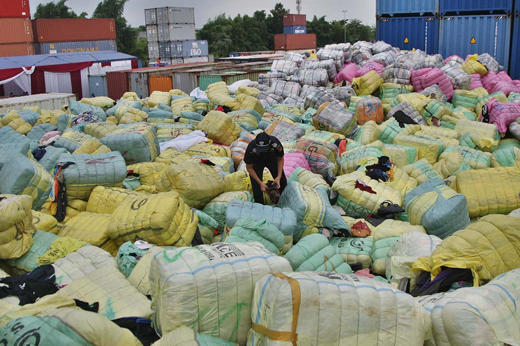 Selain oleh Bareskrim Polri dan Ditjen Bea Cukai Kemenkeu, penindakan juga dilaksanakan oleh Polda jajaran. Hasil penindakan oleh 7 Polda pada 14 TKP berhasil menyita 1.925 ballpress.