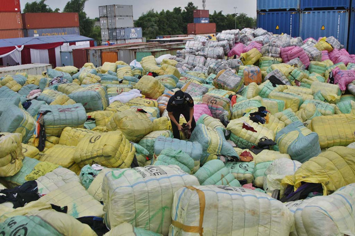 Selain oleh Bareskrim Polri dan Ditjen Bea Cukai Kemenkeu, penindakan juga dilaksanakan oleh Polda jajaran. Hasil penindakan oleh 7 Polda pada 14 TKP berhasil menyita 1.925 ballpress.