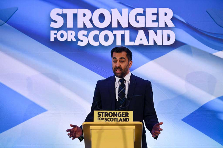 Penganut Islam Humza Yousaf, dipilih Partai Nasional Skotlandia (SNP) yang tengah berkuasa, menjadi Perdana Menteri (PM) Skotlandia. Pria 37 tahun itu akan menjadi pemimpin muslim pertama di Britania Raya bersamaan dengan tuntutan kemerdekaan negaranya dari Inggris.