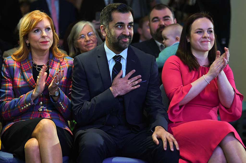 Yousaf lahir dari pasangan dengan ayah asal Pakistan yang sukses di Glasgow sebagai seorang akuntan dan dari ibu asal Asia Selatan yang terlahir di Kenya. Yousaf menempuh pendidikan di sekolah swasta eksklusif di Glasgow, dua tahun di belakang pemimpin Partai Buruh Skotlandia Anas Sarwar.