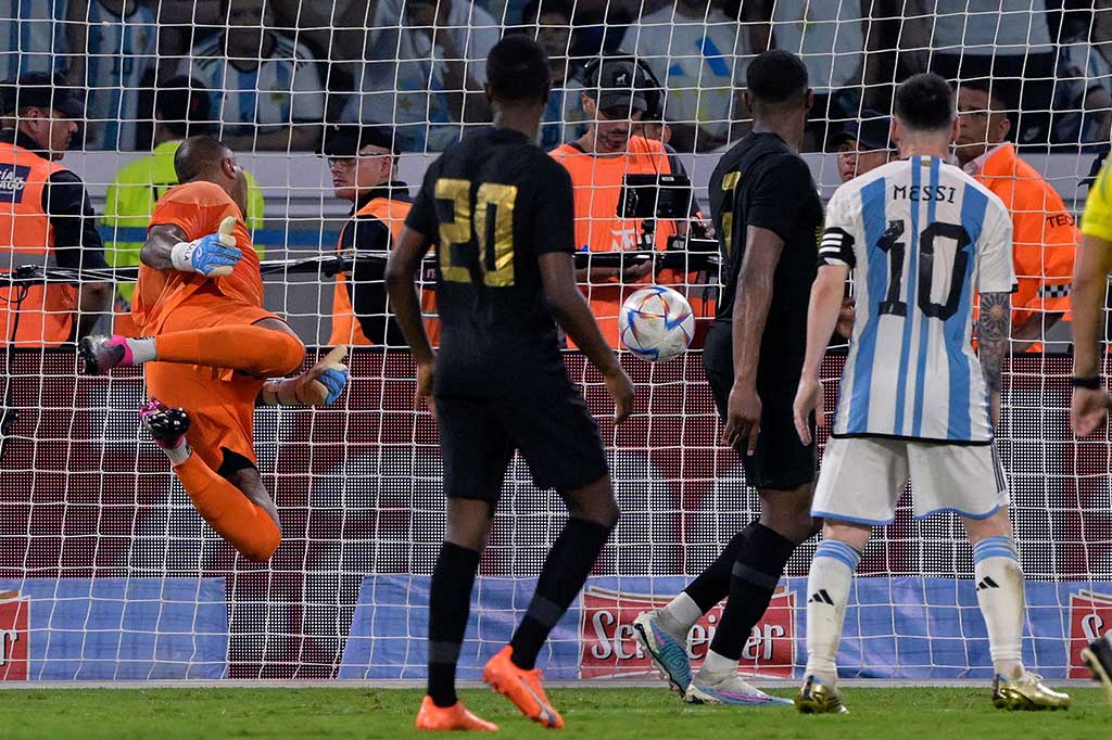 Gonzalo Montiel menyempurnakan penampilan Argentina dengan mencetak gol ketujuh pada menit ke-87. Keunggulan 7-0 Argentina bertahan sampai pertandingan berakhir.
