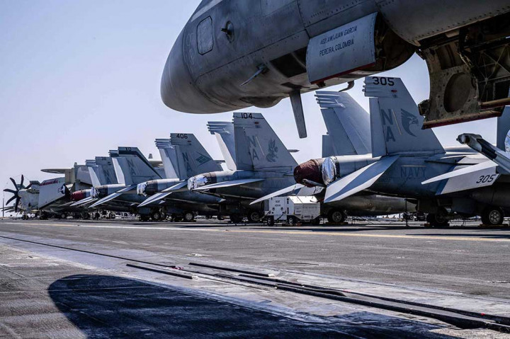 Kapal induk AS itu juga melakukan latihan dengan Pasukan Bela Diri Maritim Jepang di Samudra Pasifik dan Laut China Timur selama empat hari hingga Minggu, 26 Maret.