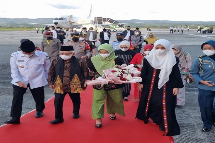 Keesokan harinya Wapres akan menghadiri acara Peluncuran Buku 'K.H. Maruf Amin: Bapak Ekonomi Syariah Indonesia' di Universitas Islam Negeri (UIN) Ar-Raniry, Jalan Syeikh Abdul Rauf, Darussalam, Banda Aceh