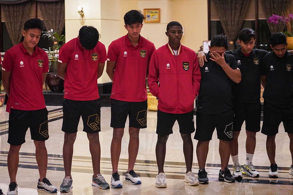 Sementara kiper Cahya Supriyadi juga mengomentari IG Ganjar.