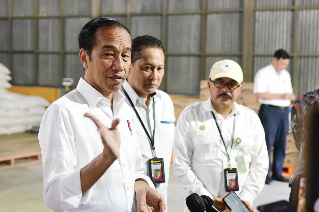 Secara nasional, pemerintah menargetkan penyerapan cadangan beras pemerintah (CBP) oleh Bulog pada 2023 mencapai 2,4 juta ton.