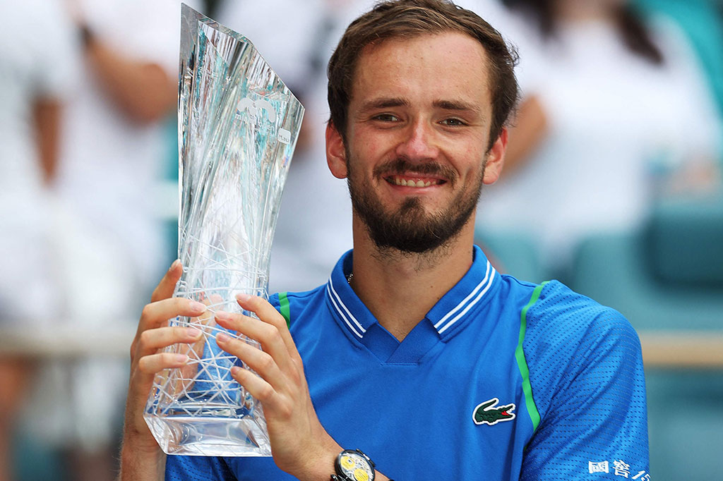 Sembilan belas kemenangan ATP Tour Medvedev datang dari 19 ajang berbeda, tetapi dia belum pernah memenangi ajang Masters 1000 sejak Toronto pada 2021.