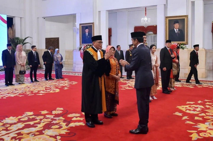 Sebelumnya Pratikno mengalami flu yang diikuti sakit sendi. Namun, saat itu, kondisi Pratikno sudah segar bugar dan aktif menerima laporan dari jajaran Sekretariat Presiden mengenai kegiatan Presiden Joko Widodo (Jokowi).