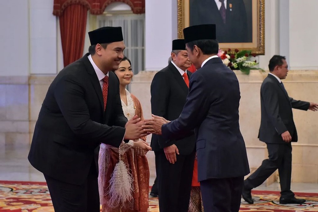 Dia juga menyampaikan akan melanjutkan apa yang sudah dimulai menpora sebelumnya, Zainudin Amali, di antaranya program seperti Desain Besar Olahraga Nasional (DBON) dan Sentra Pelayanan Kepemudaan Nasional.Dito pun akan melaksanakan tiga pesan penting Presiden Jokowi itu.