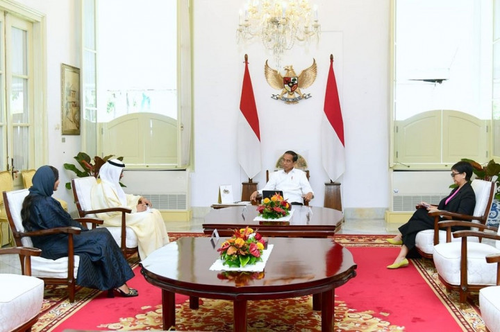 Pada pertemuan tersebut, Presiden secara resmi menyampaikan ucapan selamat kepada Sheikh Khalid bin Mohammed bin Zayed Al Nahyan yang telah ditunjuk sebagai Putra Mahkota Abu Dhabi dan juga kepada Yang Mulia Sheikh Mansour bin Zayed sebagai Wakil Presiden Persatuan Emirat Arab.