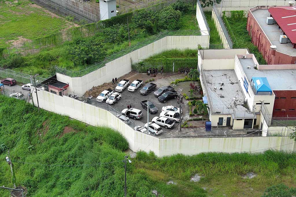 Badan SNAI mengatakan kerusuhan terakhir terjadi di Penjara La Roca di kota pelabuhan Guayaquil, pusat saraf yang berkembang dalam perdagangan narkoba global.