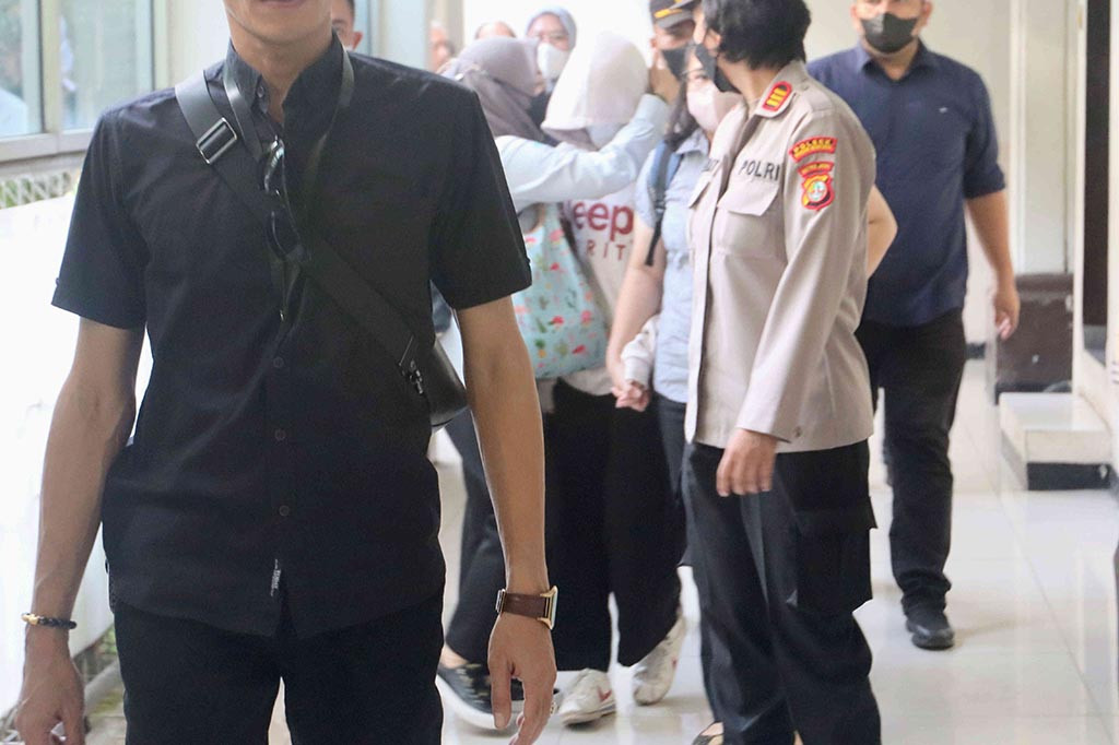 Sementara hal yang meringankan yakni usia AG masih muda, sehingga diharapkan memperbaiki perbuatannya di kemudian hari.