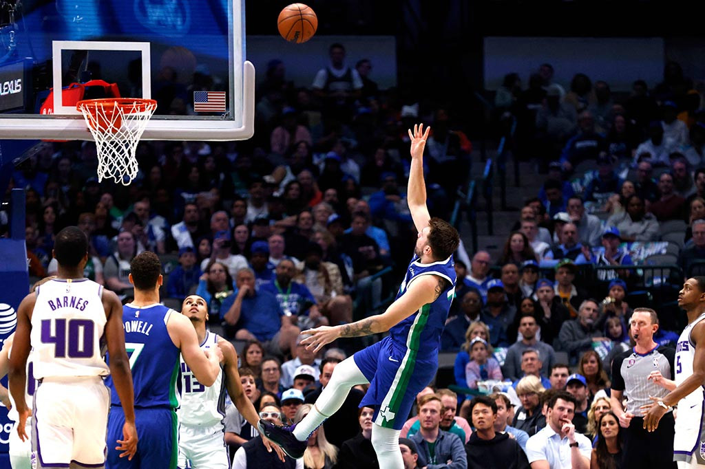 Selanjutnya, Sacramento Kings akan melakoni pertandingan kandang terakhirnya melawan Golden State Warriors pada Sabtu, 8 April 2023, dan Mavericks akan mengunjungi Chicago Bulls di hari yang sama.