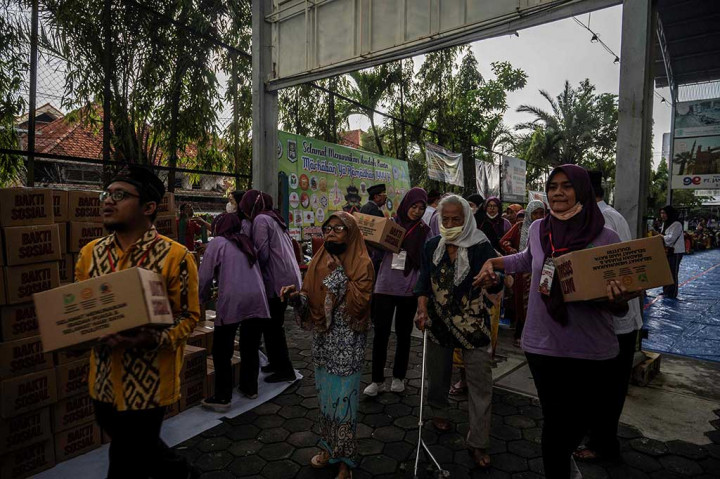 Turut hadir pada acara tersebut Panglima Kodam V Brawijaya Mayor Jenderal Farid Makruf. 