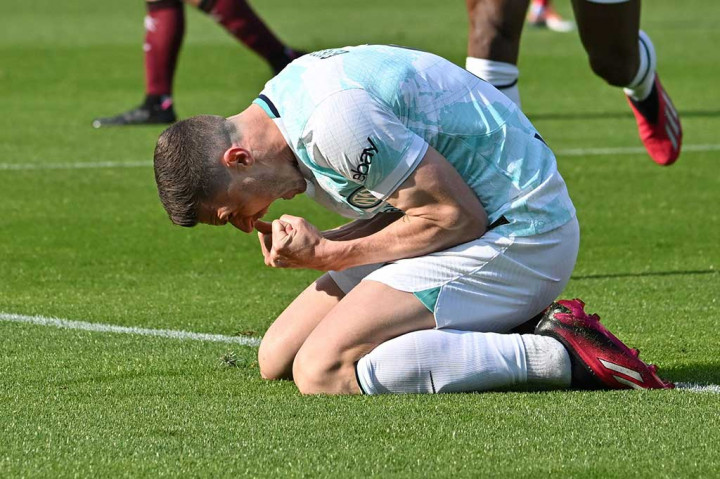 Inter langsung tancap gas sejak sepak mula dan sudah unggul saat laga baru berjalan 6 menit. Umpan panjang dari pertahanan Inter mengarah ke Romelu Lukaku, sebelum striker Belgia itu meneruskan bola kepada Robin Gosens yang berlari menyambut dengan sepakan untuk menjebol gawang kiper, Guillermo Ochoa.