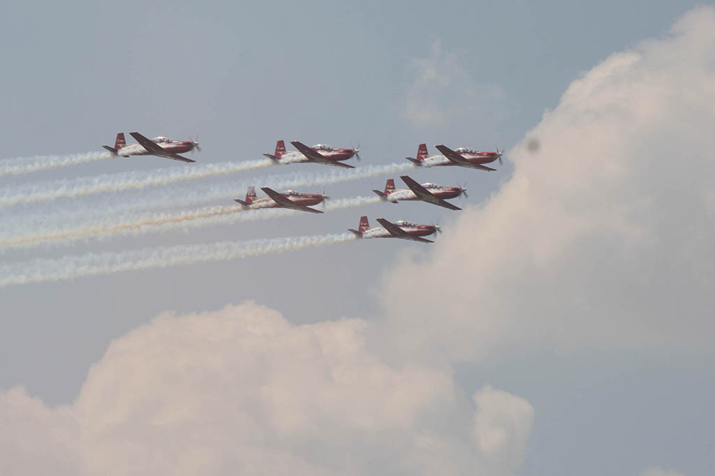 Selain itu, Yudo berpesan untuk semua personel agar mewujudkan TNI AU yang tangguh mulai dari diri sendiri, menumbuhkan kebanggaan, semangat juang, kehormatan, sehingga menjadi pribadi yang pantang menyerah dan selalu menjadi bagian dari solusi.