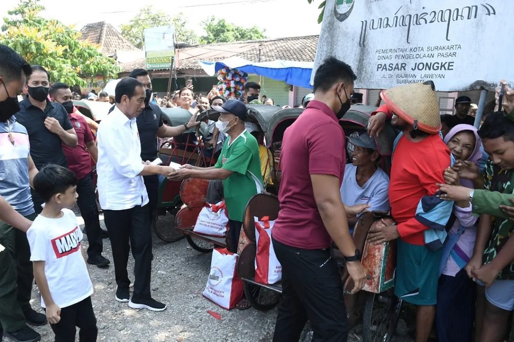 Sejumlah pasar yang dikunjungi Jokowi dan Iriana adalah Pasar Kembang, Pasar Kadipolo, dan Pasar Jongke.
