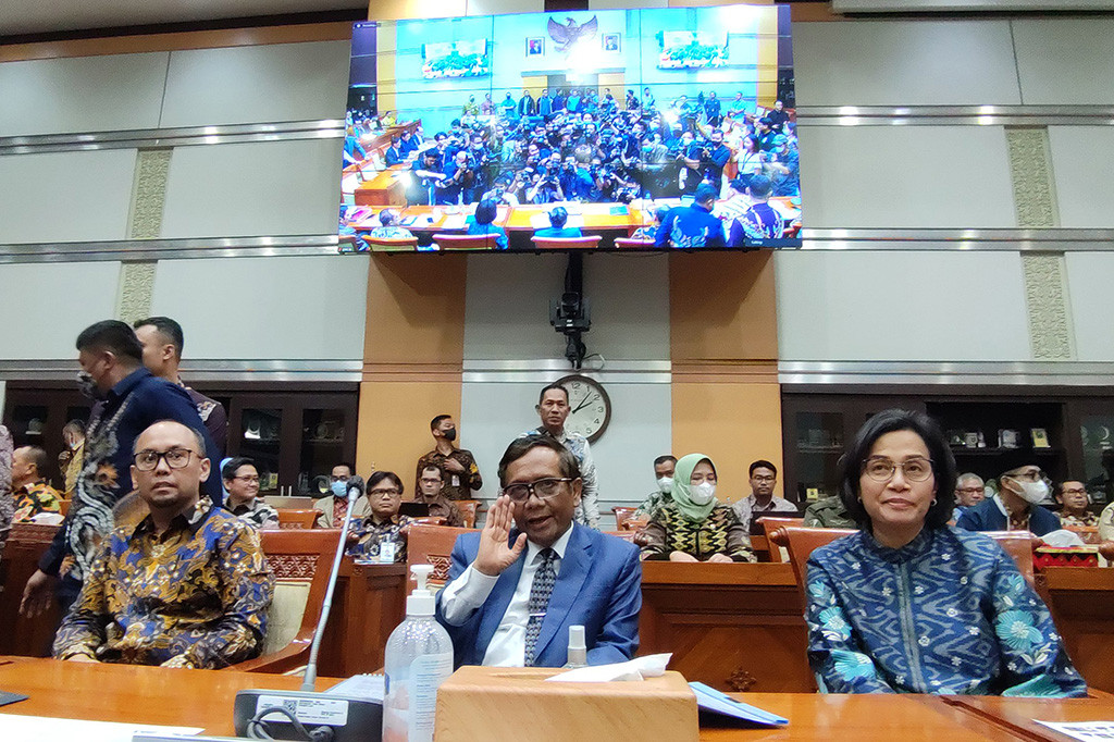 Kelima, untuk LHP dengan nilai transaksi agregat Rp189.273.872.395.172,00 yang disampaikan oleh Ketua Komite TPPU di Komisi III DPR pada tanggal 29 Maret 2023 dan dijelaskan Menteri Keuangan di Komisi XI DPR pada tanggal 27 Maret 2023 telah dilakukan langkah hukum terhadap TPA-nya dan telah menghasilkan putusan pengadilan hingga peninjauan kembali (PK).