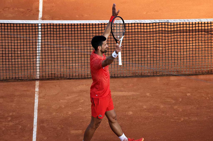 Djokovic, yang menjadi favorit untuk meraih gelar dengan absennya Rafael Nadal dan Carlos Alcaraz, akan menghadapi petenis peringkat 21 Lorenzo Musetti atau peringkat 159 Luca Nardi, yang keduanya asal Italia, untuk memperebutkan satu tempat di perempat final.