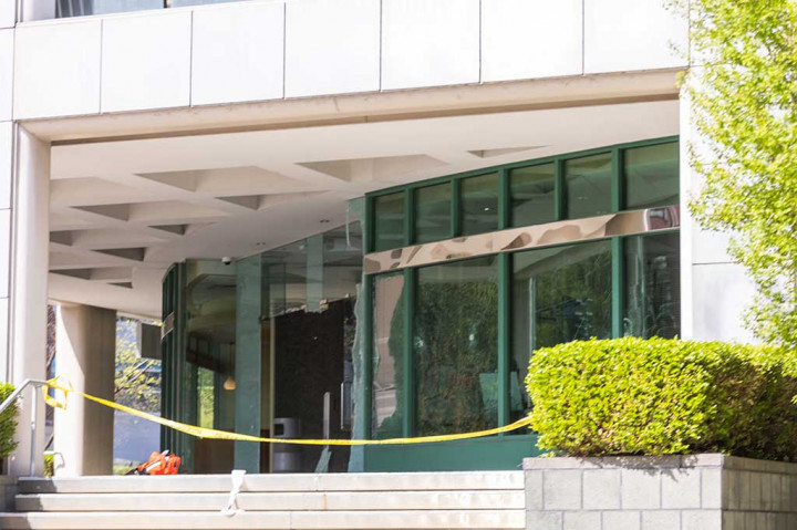 Seorang pegawai bank berusia 23 tahun melepaskan tembakan ke tempat kerjanya di Louisville, negara bagian Kentucky, AS, Senin, 10 April 2023 waktu setempat, menewaskan lima orang dan melukai enam lainnya.