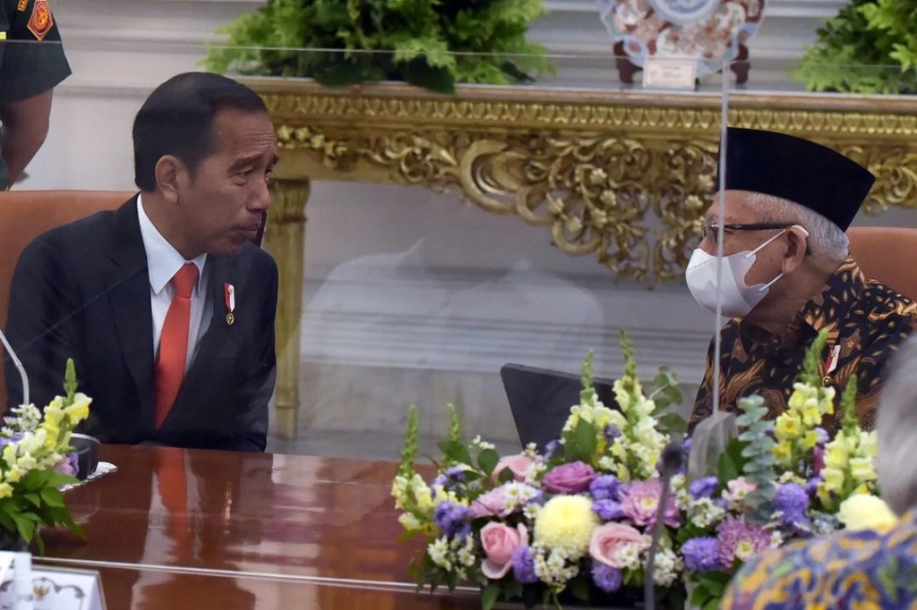 Dalam kesempatan yang sama, Wakil Kepala Otorita IKN Dhony Rahajoe mengatakan bahwa kebijakan tersebut diambil pemerintah sesuai dengan Perpres Nomor 63 Tahun 2022 tentang Perincian Rencana Induk Ibu Kota Nusantara. Selain itu, Kawasan Inti Pusat Pemerintah (KIPP) di IKN juga tidak dirancang untuk ditinggali oleh para pensiunan.