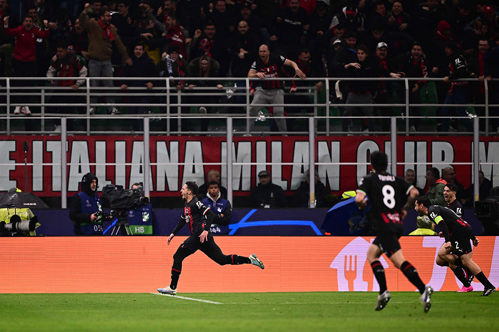 AC Milan berhasil mengalahkan Napoli dengan skor tipis 1-0 dalam laga leg pertama perempat final Liga Champions di Stadion San Siro pada Rabu, 13 April 2023 dini hari WIB. Gol kemenangan tuan rumah dicetak oleh Ismael Bennacer di babak pertama.