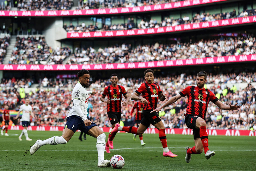 Tottenham kembali menyamakan kedudukan pada menit ke-87. Bermula dari lemparan Perisic, bola disundul Richarlison di kotak penalti dan mengarah ke Danjuma yang langsung melepaskan sepakan keras hingga membuat Neto tidak berkutik. Kedudukan menjadi 2-2.