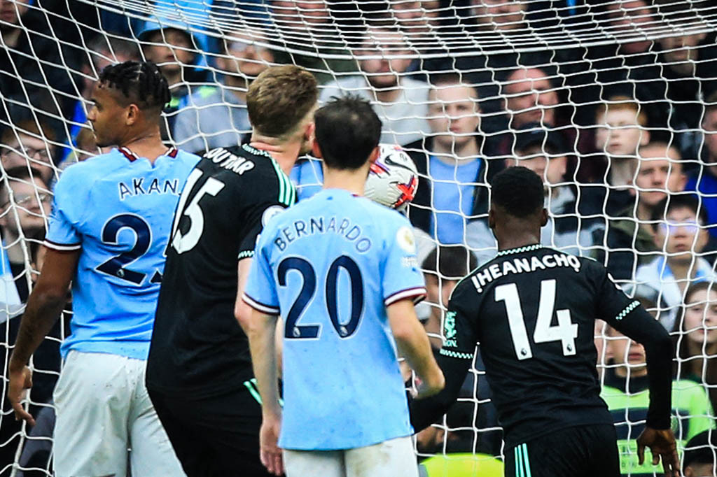 Leicester akhirnya mencetak gol hiburan pada menit ke-74. Berawal dari sepak pojok, bola disundul Harry Souttar dan ditepis Ederson. Bola rebound mengarah ke Iheanacho yang tinggal memasukkan bola ke gawang kosong. Skor menjadi 3-1.