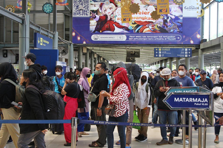 Secara total, keterisian tempat duduk dari pemberangkatan KA di area Daop 1 Jakarta, termasuk Stasiun Pasar Senen dan Stasiun Gambir, mencapai 93 persen.