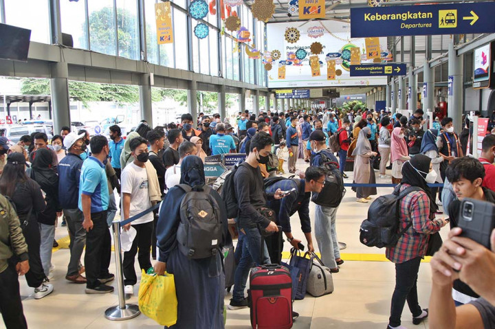 Beberapa kota tujuan yang menjadi pilihan favorit penumpang kereta dari Daop 1 Jakarta diantaranya termasuk Yogyakarta, Surabaya, Purwokerto, Kutoarjo, Semarang, Tegal, Solo, dan Bandung.