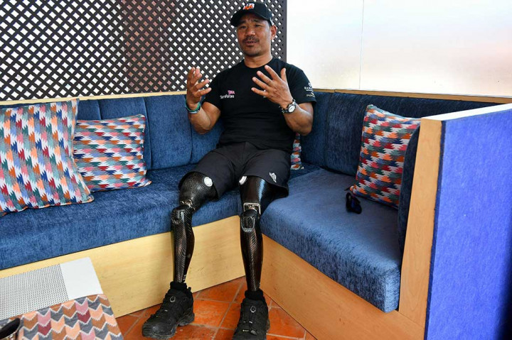 Magar menginjak sebuah alat peledak rakitan pada tahun 2010 ketika bertugas di Afghanistan bersama Brigade Gurkha, sebuah unit yang terdiri atas orangorang Nepal yang direkrut menjadi tentara Inggris.