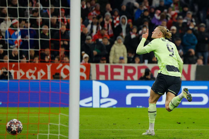 Satu gol Haaland menggenapkan catatan 35 golnya kala Manchester City bermain seri 1-1 melawan tuan rumah Bayern Muenchen pada laga leg kedua perempat final Liga Champions di Stadion Allianz Arena, Kamis, 20 April 2023.