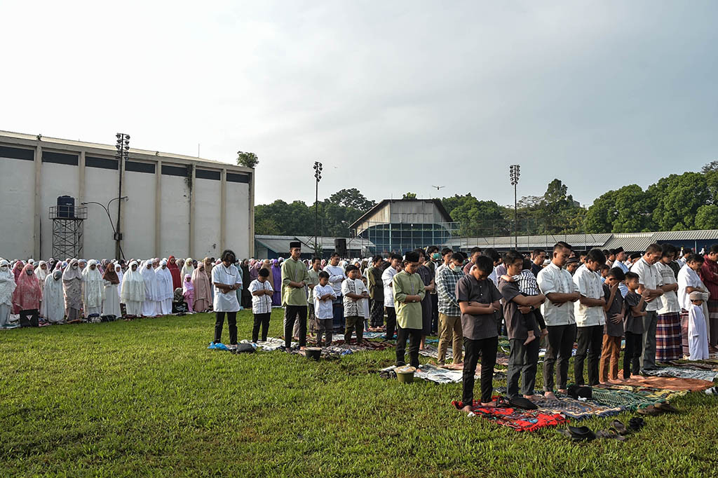 Salah seorang warga, Agus Cahyadi, menuturkan, dirinya berangkat dari rumahnya di Kawasan Kabupaten Bandung, sejak pukul 05.00 WIB.