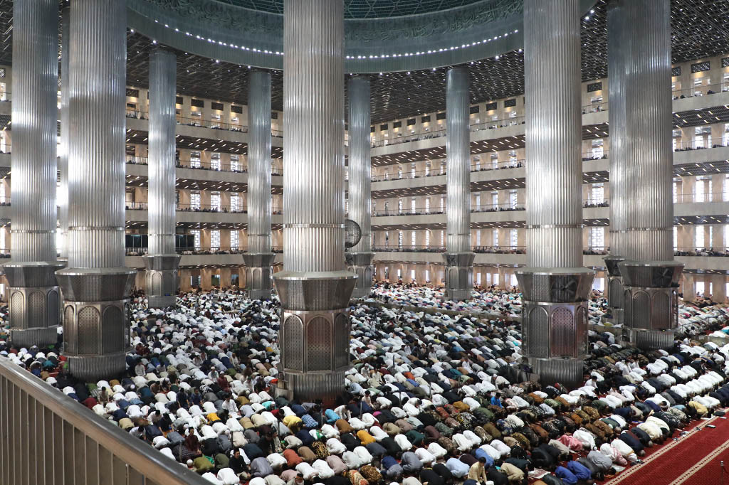 Masjid Istiqlal menggelar salat Idulfitri 1444 H yang jatuh pada hari ini Sabtu, 22 April 2023 pagi. 