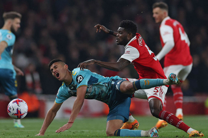 Arsenal kembali gagal meraih kemenangan usai ditahan imbang Southampton 3-3 pada pekan ke-32 Liga Inggris di Stadion Emirates, London, Jumat, 21 April 2023 malam waktu setempat.