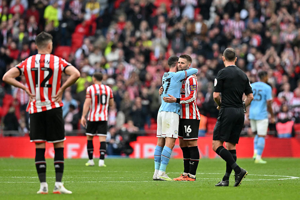 Pada sisa waktu babak kedua, Man City tetap dominan dan beberapa kali melancarkan serangan ke lini pertahanan The Blades, namun hingga laga usai skor 3-0 untuk keunggulan The Citizen tetap bertahan.